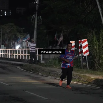 Runner Photo 6052462
