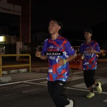 Runner Photo 6052722