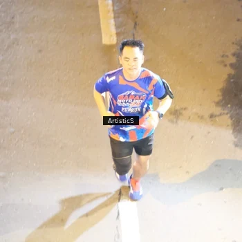 Runner Photo 6052973