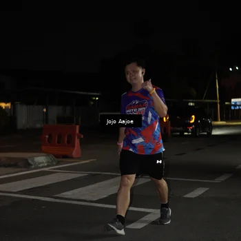 Runner Photo 6053035