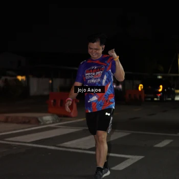 Runner Photo 6053047