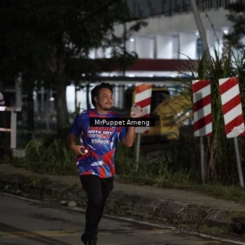 Runner Photo 6053050