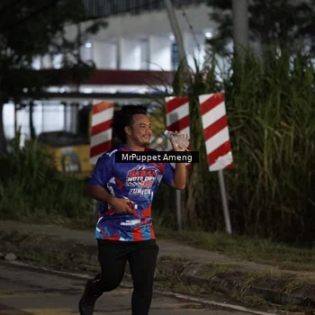Runner Photo 6053057