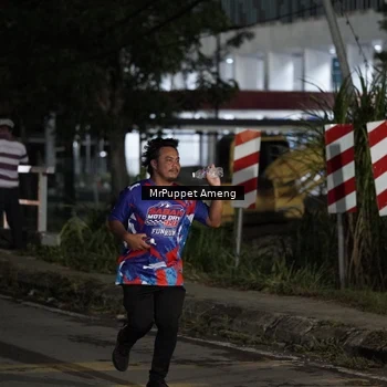 Runner Photo 6053059