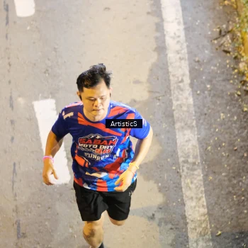 Runner Photo 6053069