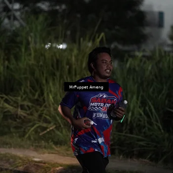 Runner Photo 6053073