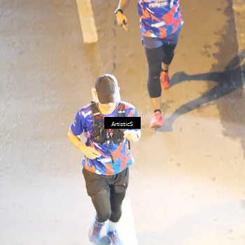 Runner Photo 6053153