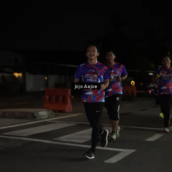 Runner Photo 6053218