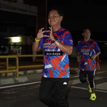 Runner Photo 6053223