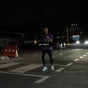 Runner Photo 6053251