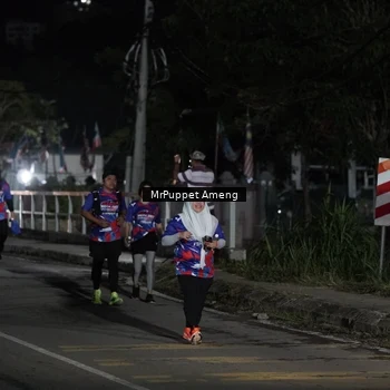 Runner Photo 6053692