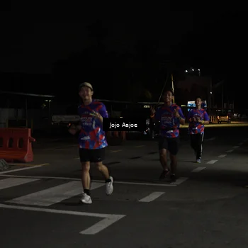Runner Photo 6053975