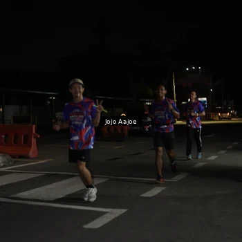Runner Photo 6053994