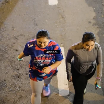 Runner Photo 6054012