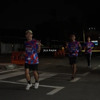 Runner Photo 6054013
