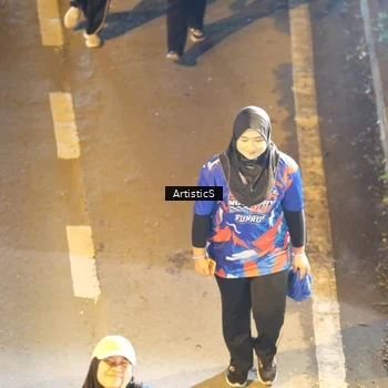 Runner Photo 6054025