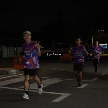 Runner Photo 6054029