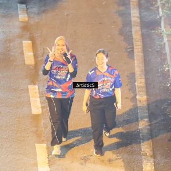Runner Photo 6054035