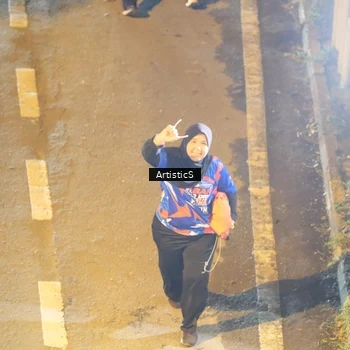Runner Photo 6054045