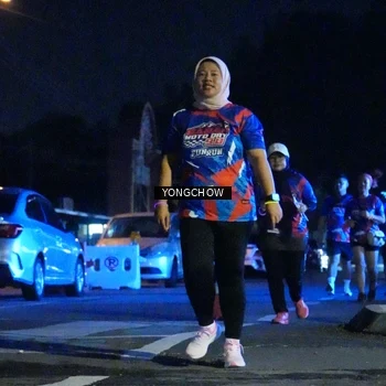 Runner Photo 6054074