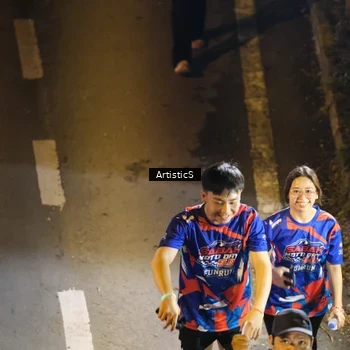Runner Photo 6054075