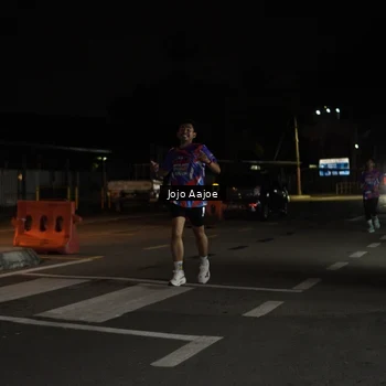 Runner Photo 6054137