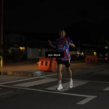 Runner Photo 6054166