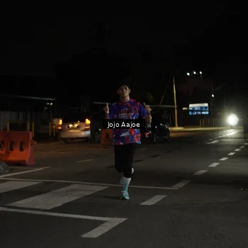 Runner Photo 6054195