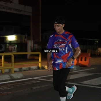 Runner Photo 6054210