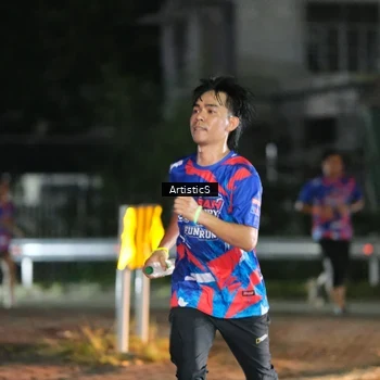 Runner Photo 6054212