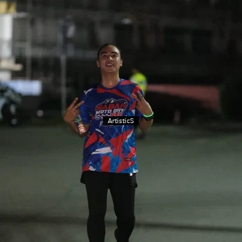 Runner Photo 6054256