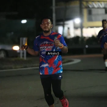 Runner Photo 6054257
