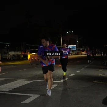 Runner Photo 6054259