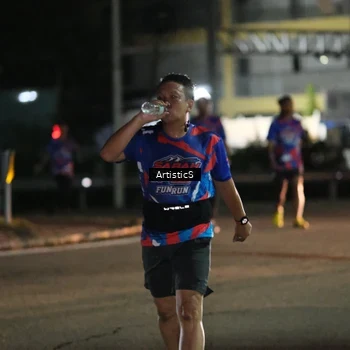 Runner Photo 6054271