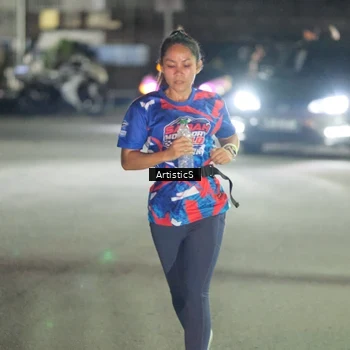 Runner Photo 6054272