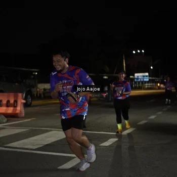 Runner Photo 6054275