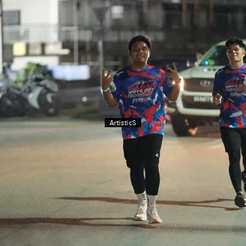 Runner Photo 6054285