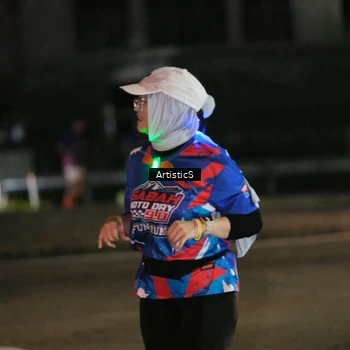 Runner Photo 6054297