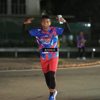 Runner Photo 6054300