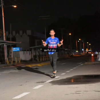 Runner Photo 6054313