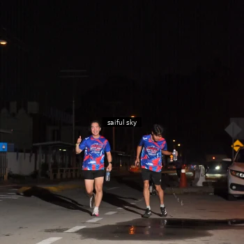 Runner Photo 6054324