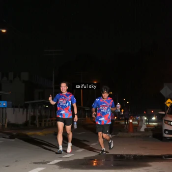 Runner Photo 6054325