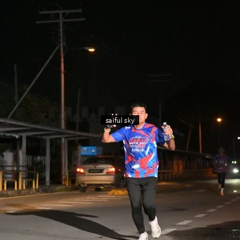 Runner Photo 6054335