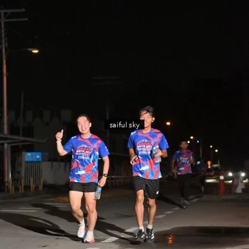 Runner Photo 6054336