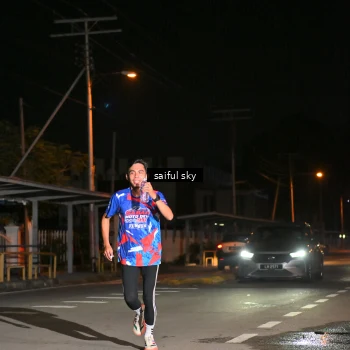 Runner Photo 6054346