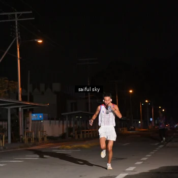 Runner Photo 6054353