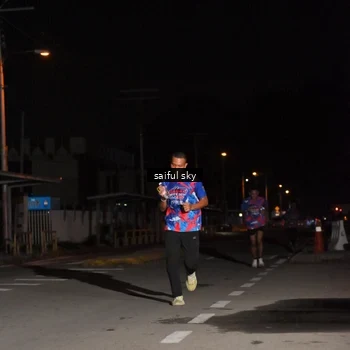 Runner Photo 6054354