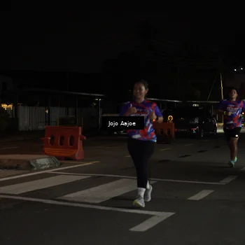Runner Photo 6054396