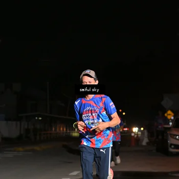 Runner Photo 6054496