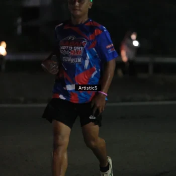 Runner Photo 6054535